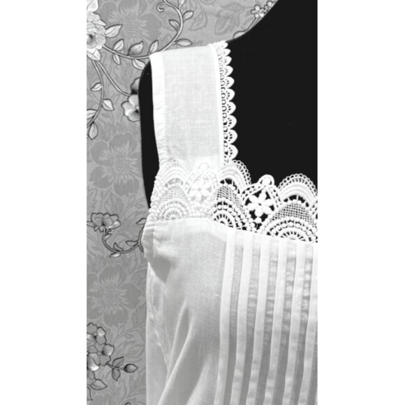 SoieRose Victorian 100% Cotton Sleeveless Nightgown with Lace Bodice – SR-1228 - Picture 4 of 8